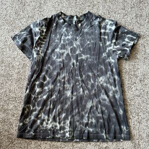 Lululemon tie dye tshirt - all yours - size 6/8?